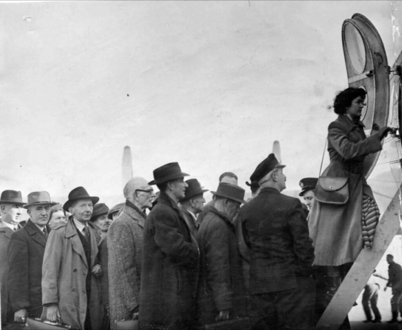 Fatal Accident (80/83) - Avro 689 Tudor 5, G-AKBY, near Llandow, United Kingdom, March 12, 1950 - Passengers pictured boarding the plane just before the crash